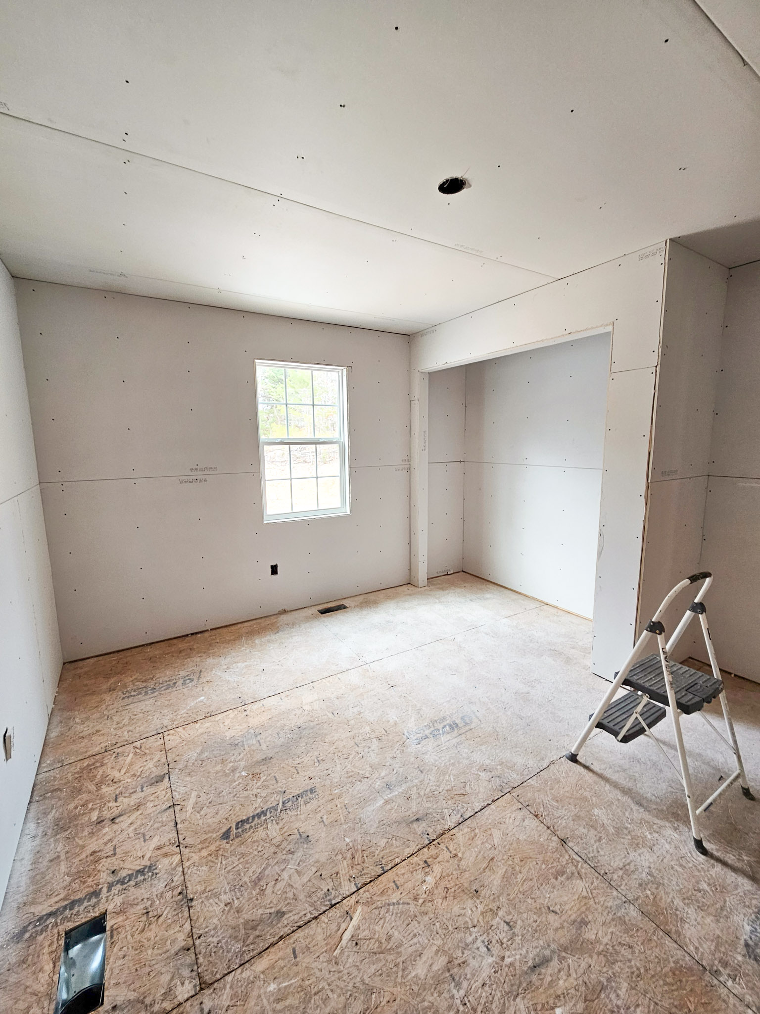 Before interior painting project in St. Louis MO